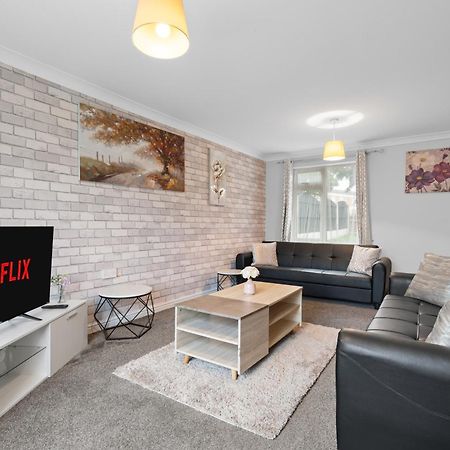 A Charming 3 Bed Home Next To Nec And Birmingham International Airport Marston Green Exteriér fotografie