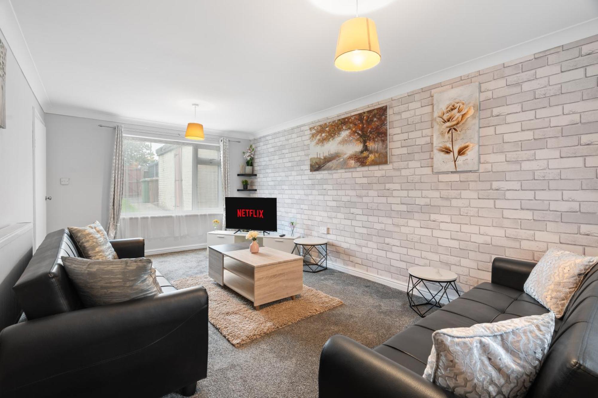 A Charming 3 Bed Home Next To Nec And Birmingham International Airport Marston Green Exteriér fotografie
